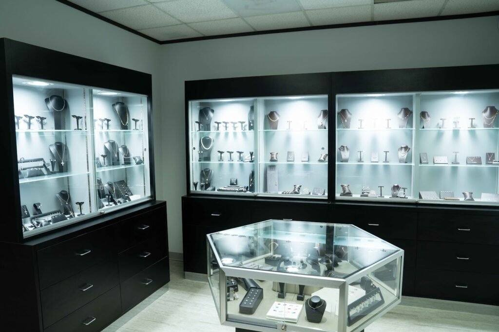 Company image dubin’s fine jewelry