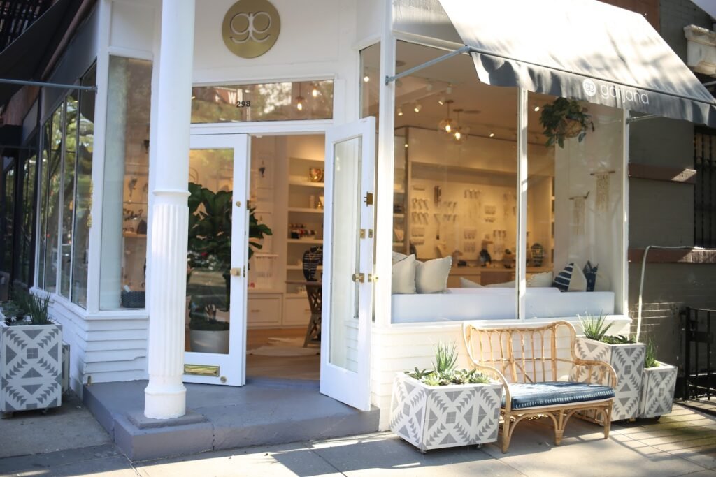 Company image gorjana jewelry store