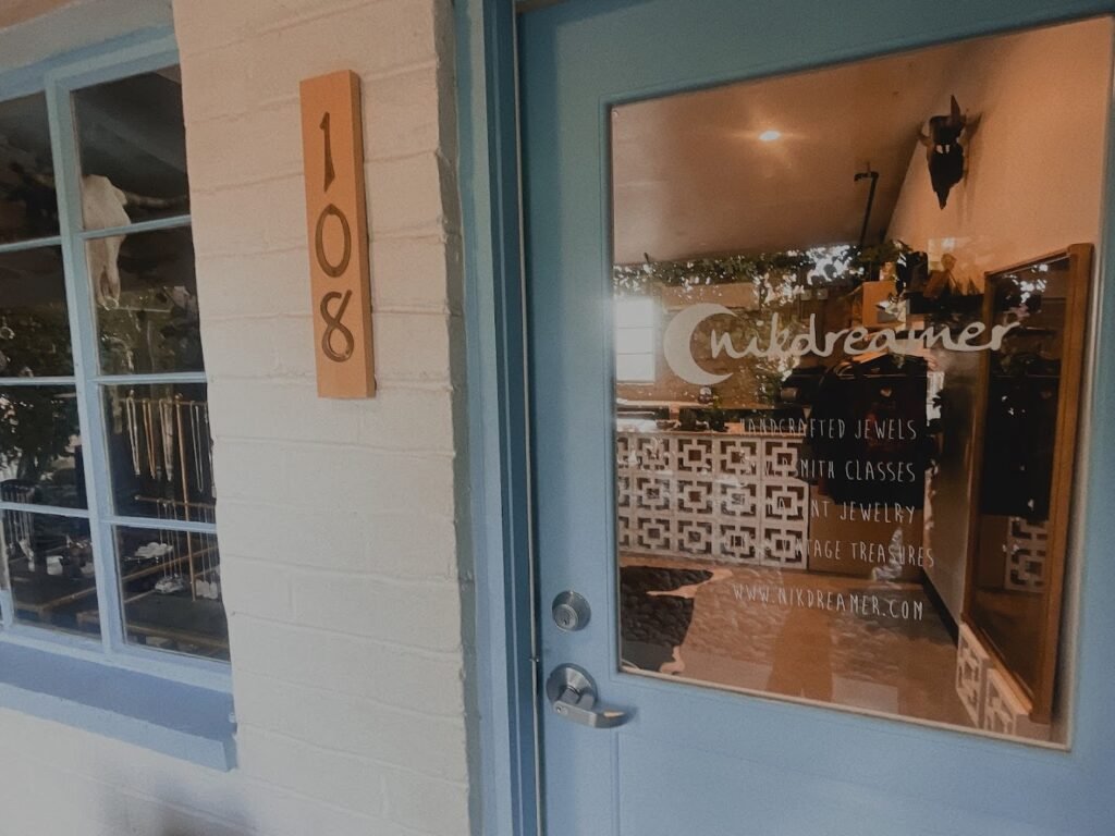 Company image nikdreamer jewelry store